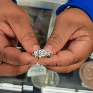 Meet your Posher, Charles